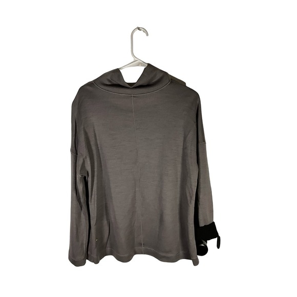 Lululemon Funnel Neck Pullover Long Sleeve Athleisure Top EGGPLANT Size 8 - Picture 3 of 4